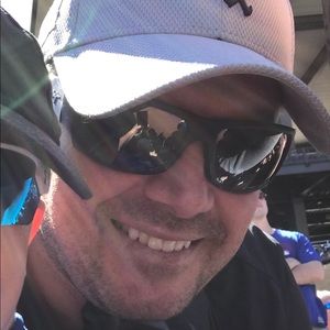 Meet your Posher, Travis